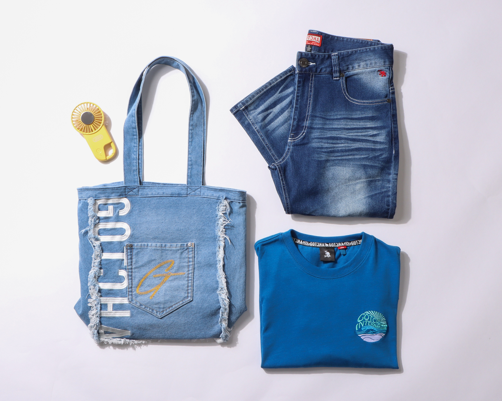 ONLINE STORE STAFF コーデ