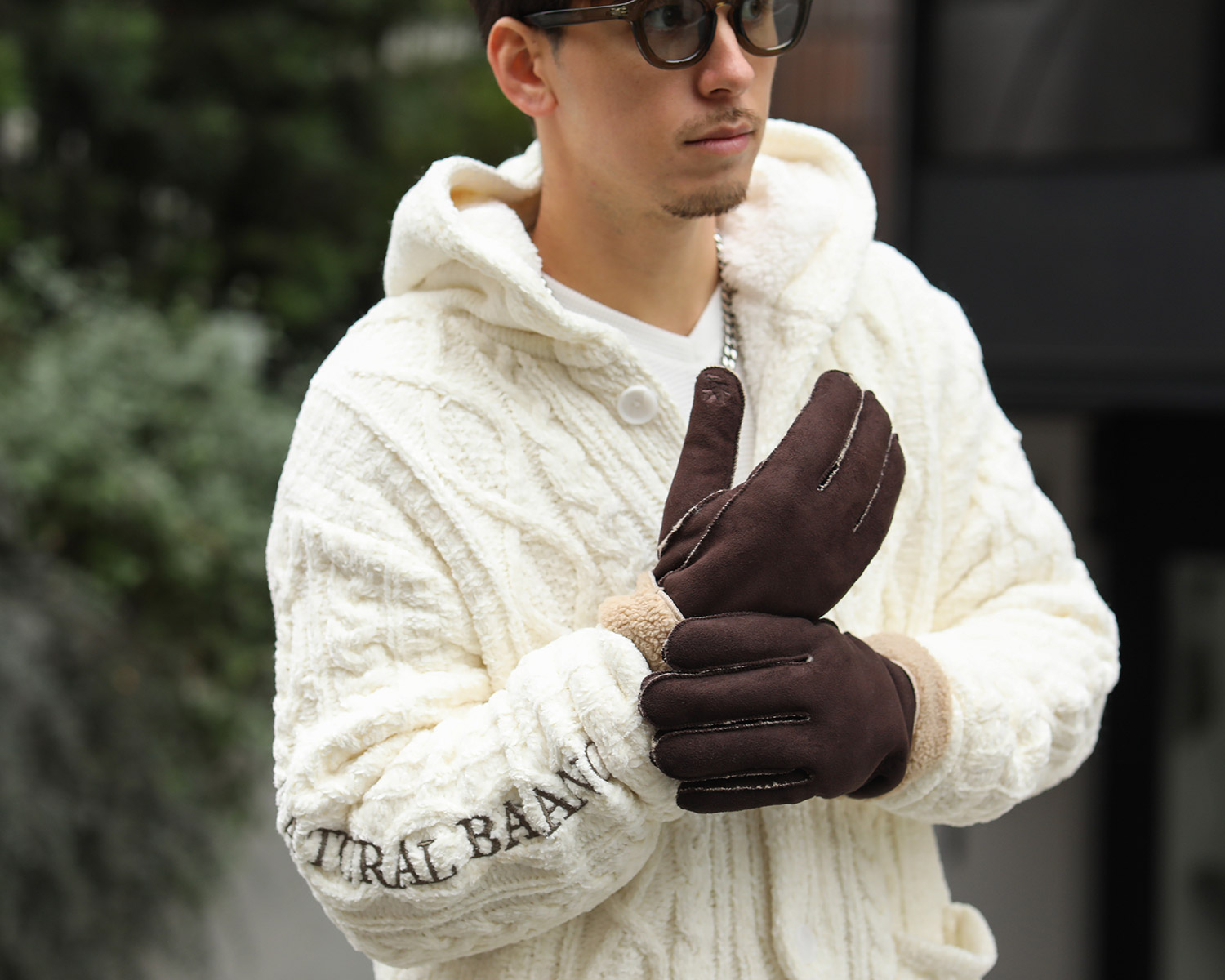 ポリスウェード ファー 手袋