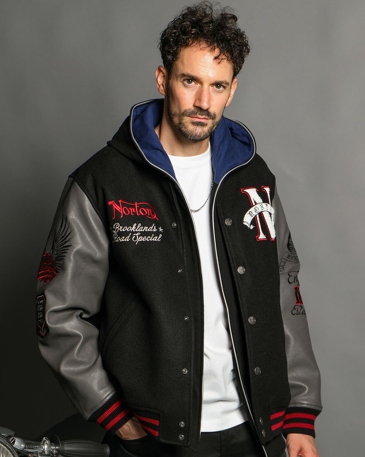 サガラ スタジャン