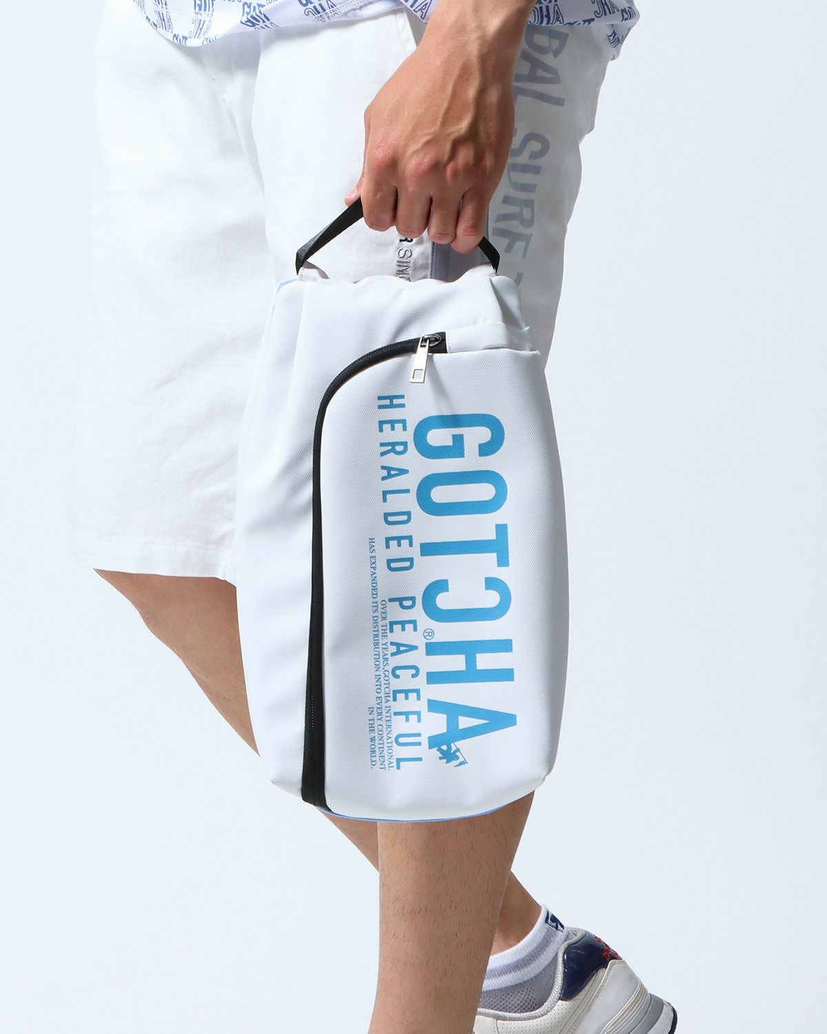 雨の日 スタイル 雨に強い 撥水 アイテム