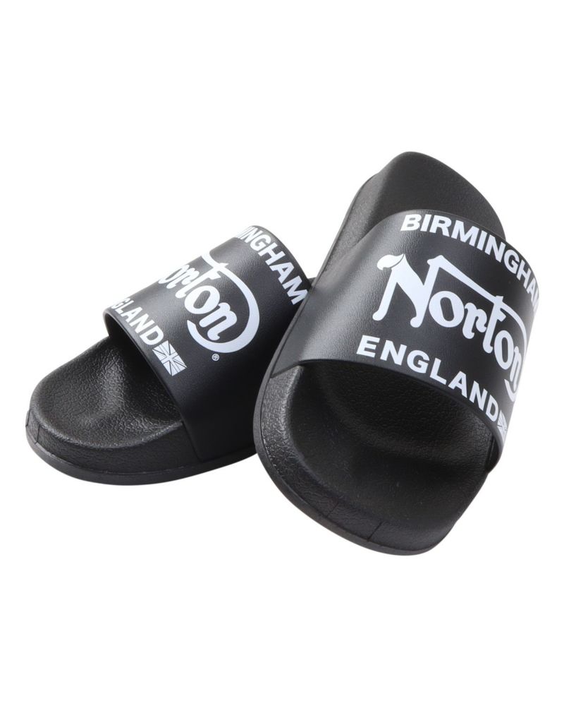 雨の日 スタイル 雨に強い 撥水 アイテム