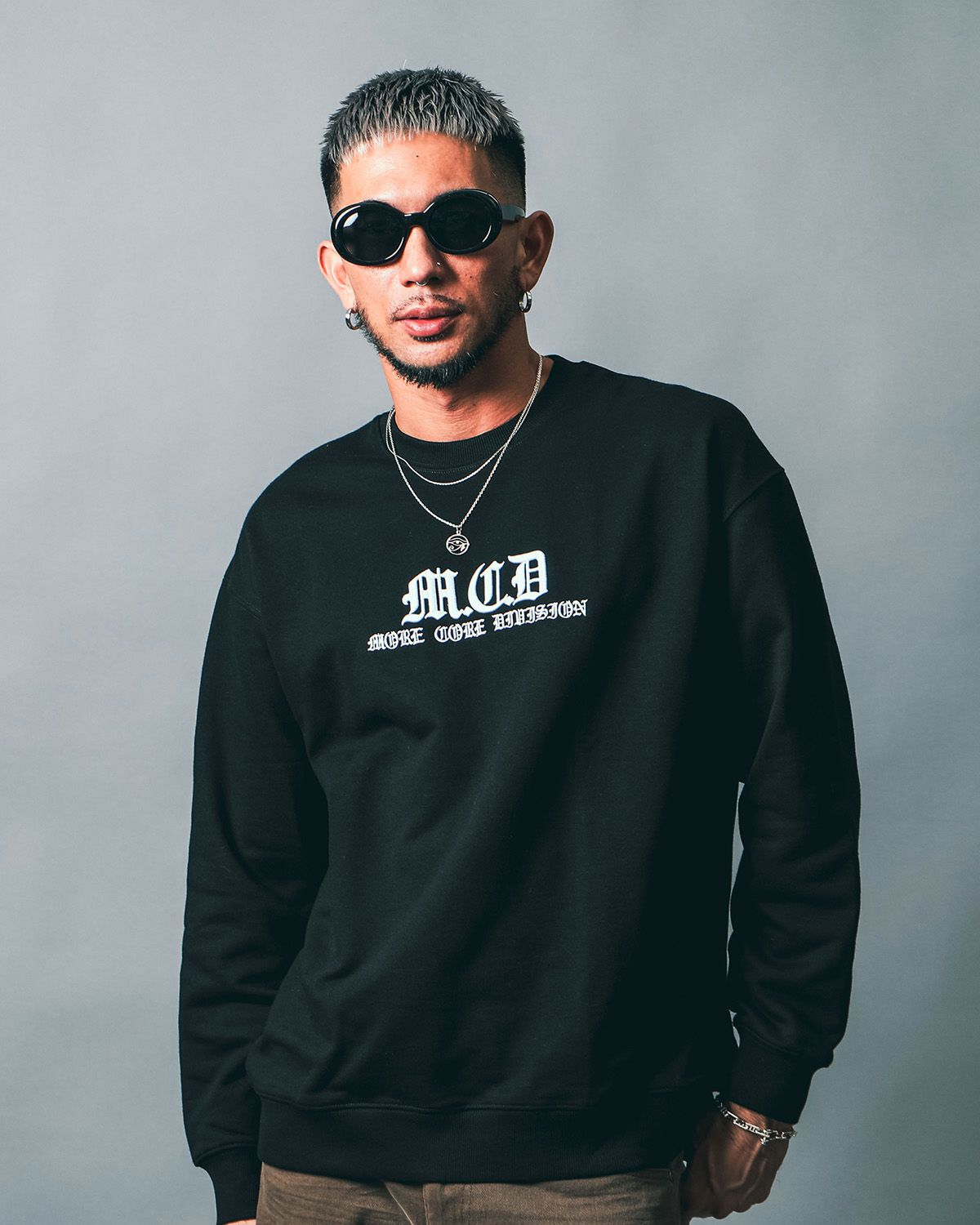 ベーシック 3D刺繍 トレーナー