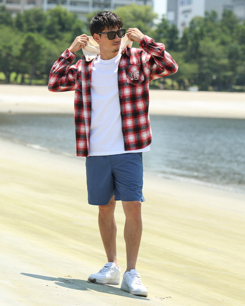 フード付き 叩きつけ チェックシャツ