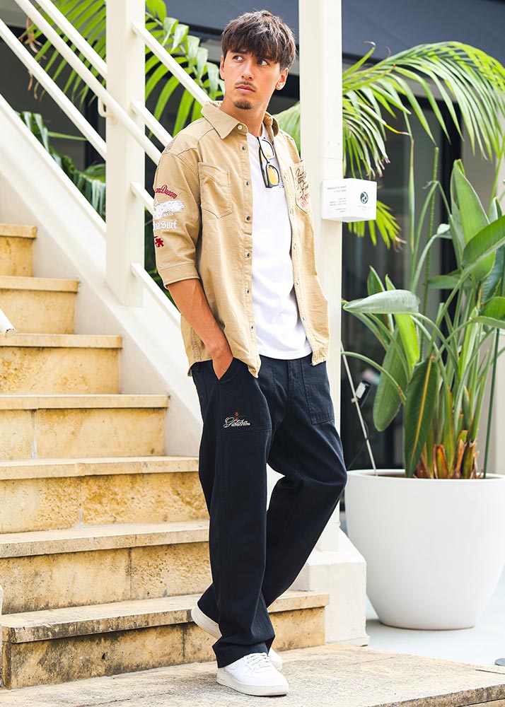 ストレッチ バック イーグル 5分袖 シャツベージュコーデ