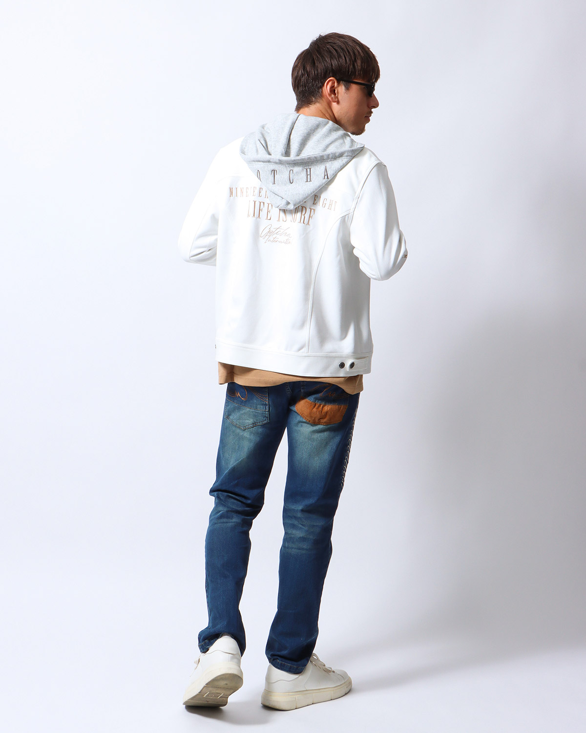 ストレッチフェイクスウェードフード脱着ジャケット