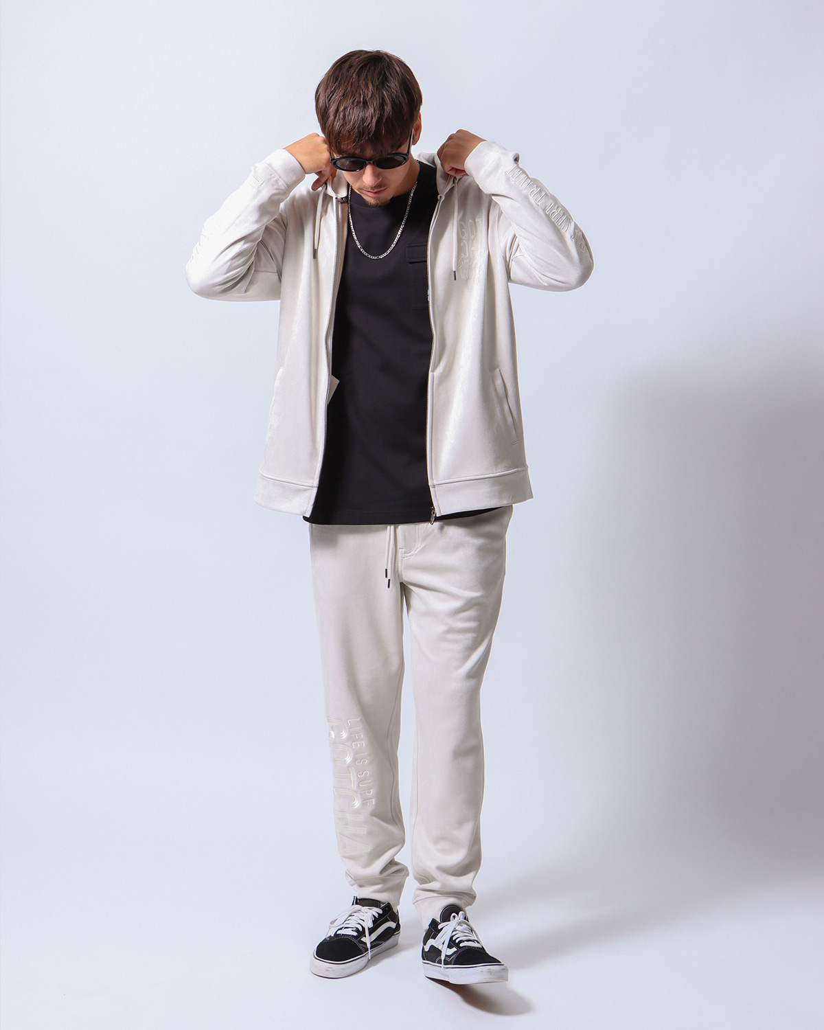 撥水 ポリスウェード セットアップ