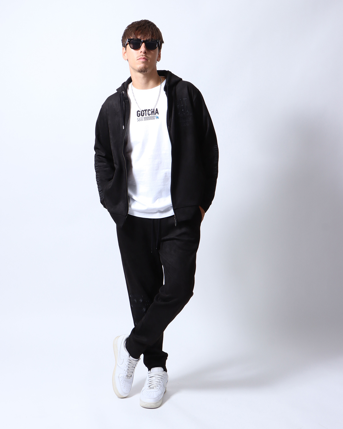 撥水 ポリスウェード セットアップ