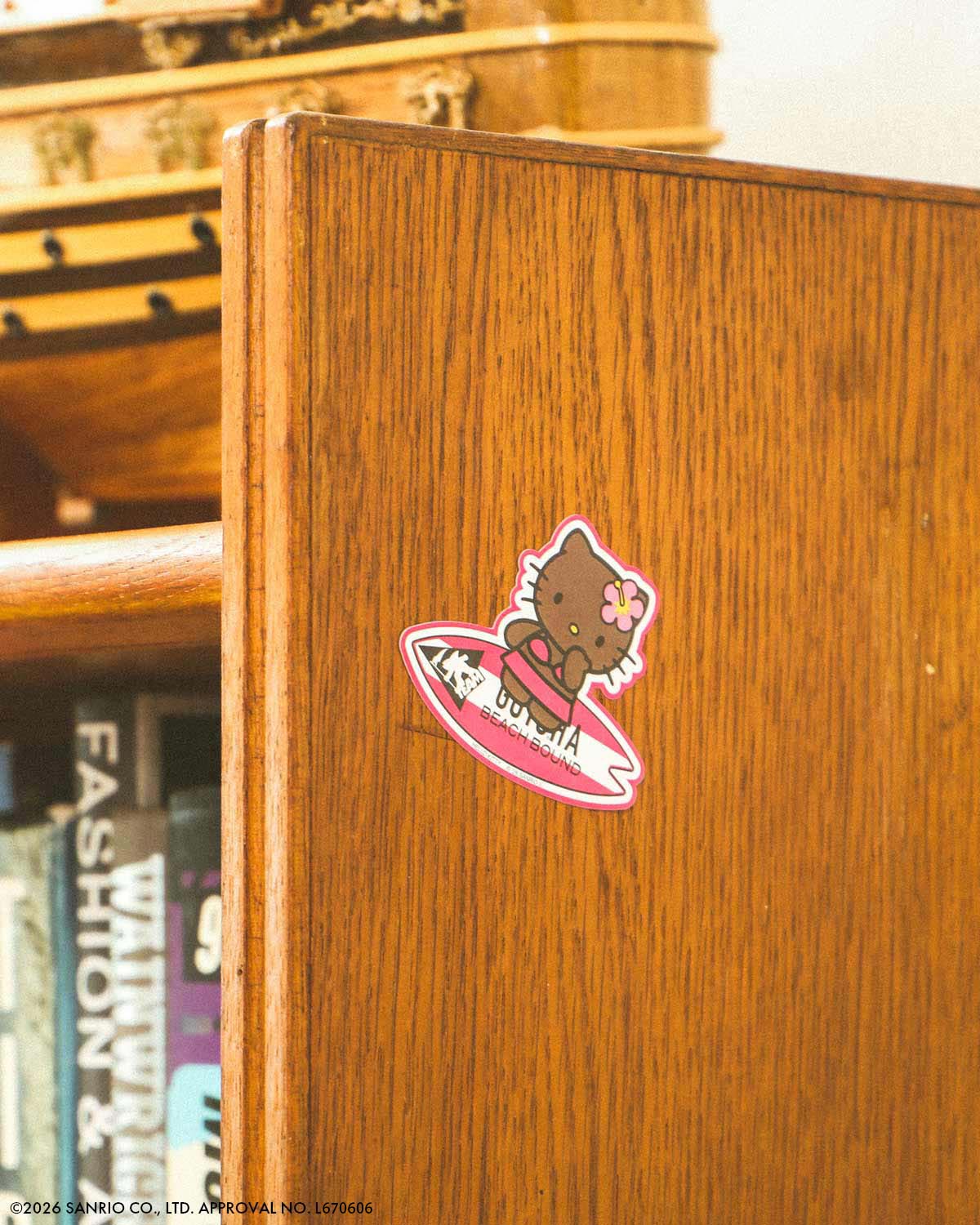 Hello Kitty x GOTCHA