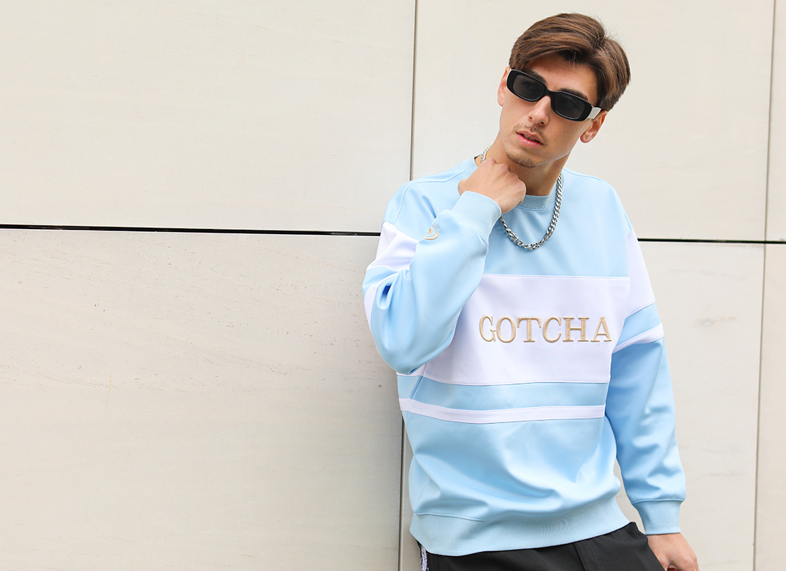 ポンチ トレーナー