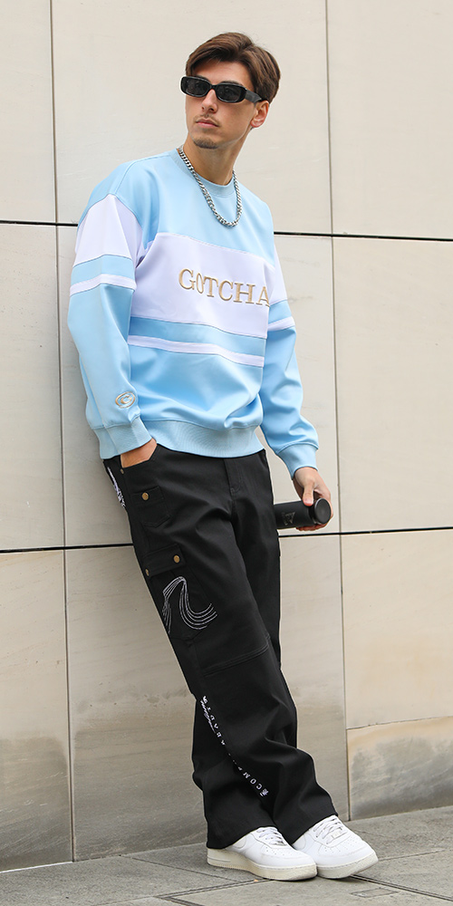 ポンチ トレーナー