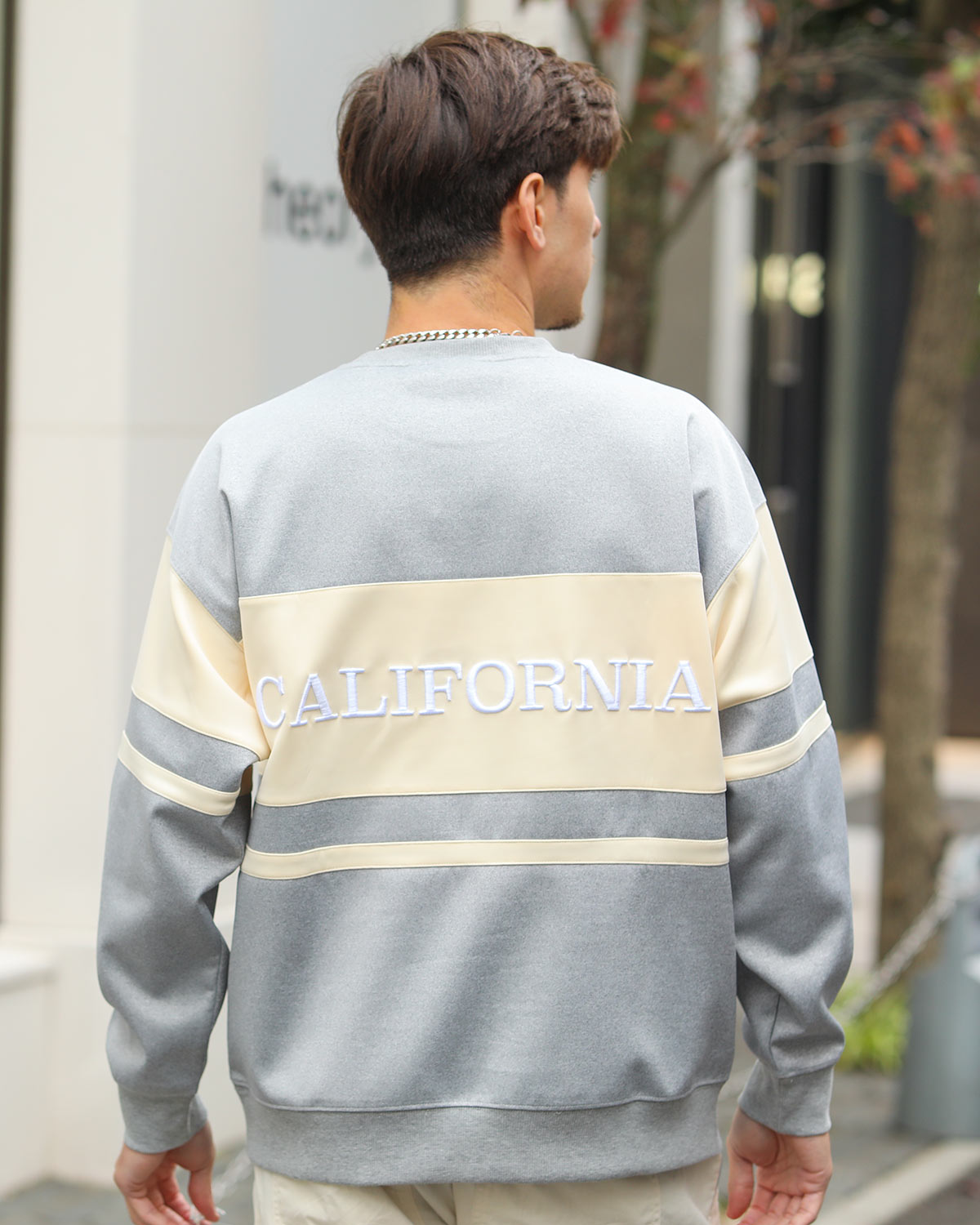 ポンチ トレーナー