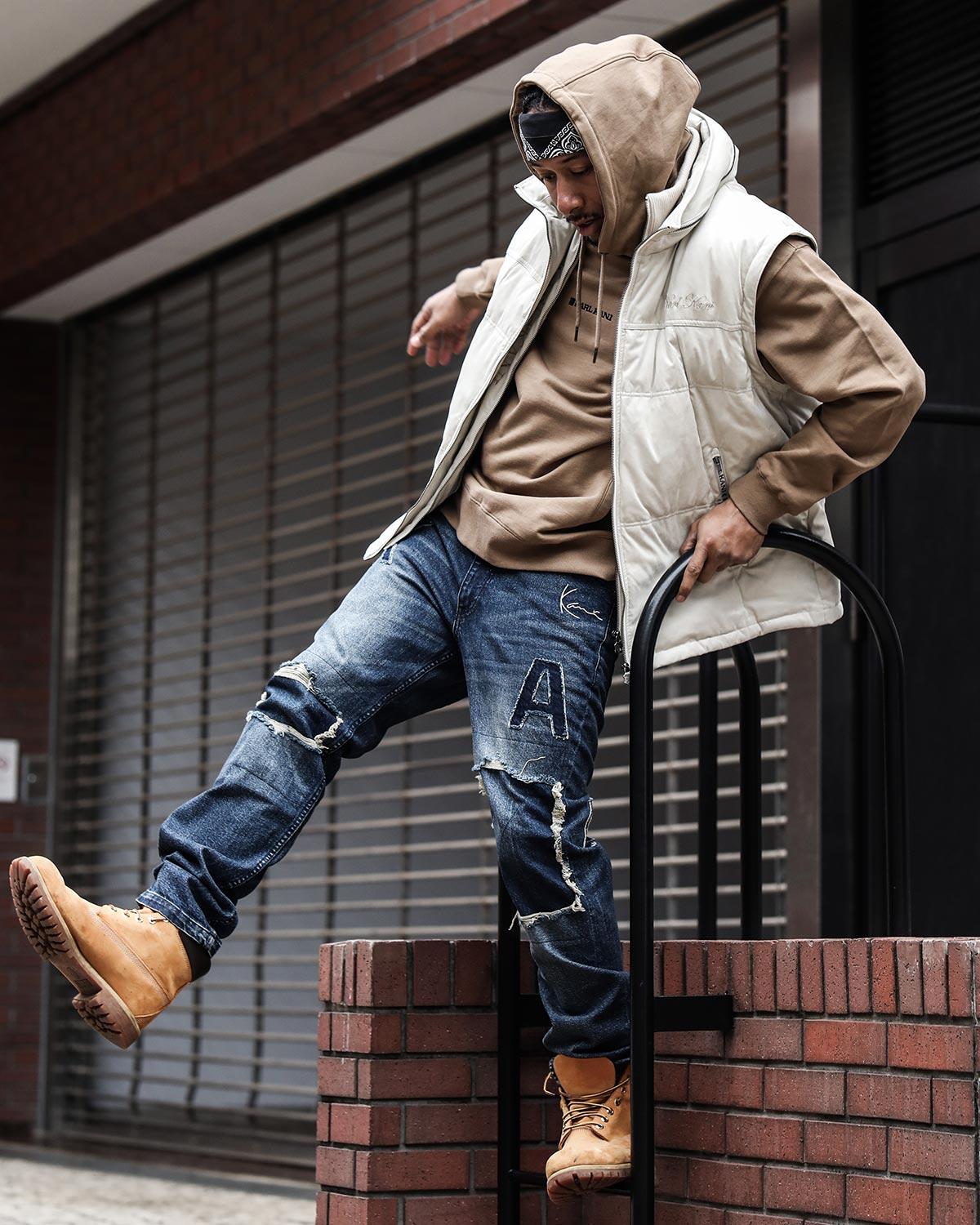 ポリスウェード Wフロント 袖脱着 ダウンジャケット