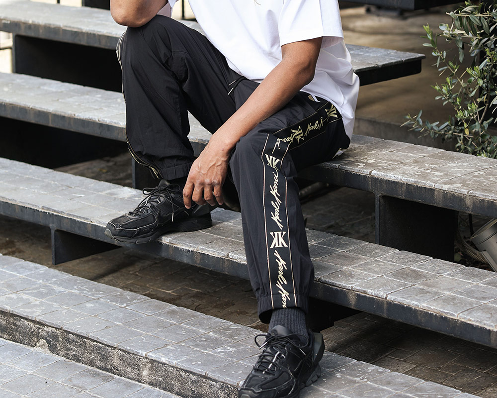 ナイロン イージーパンツコーデ