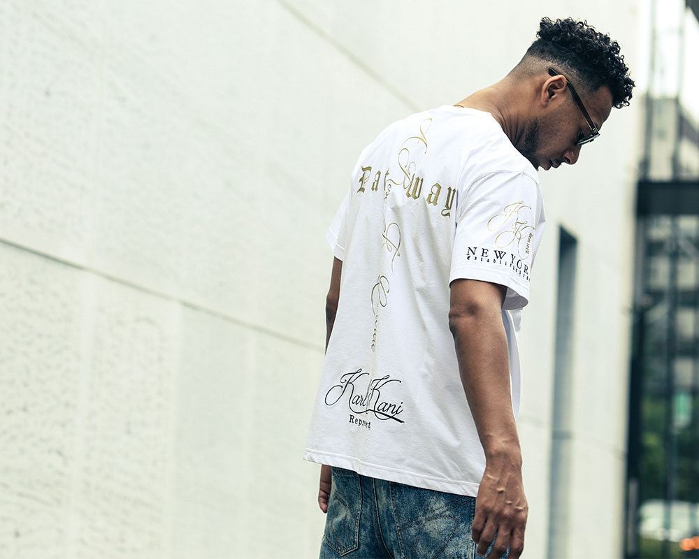 ハイブリッド メタリック Tシャツコーデ