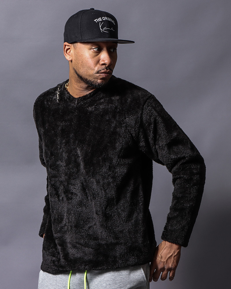 ショートファー VネックロンT