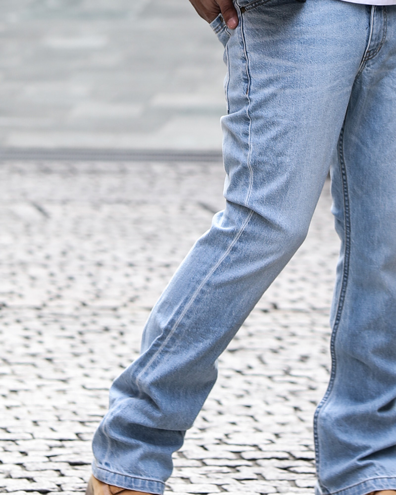 ブーツカットデニム