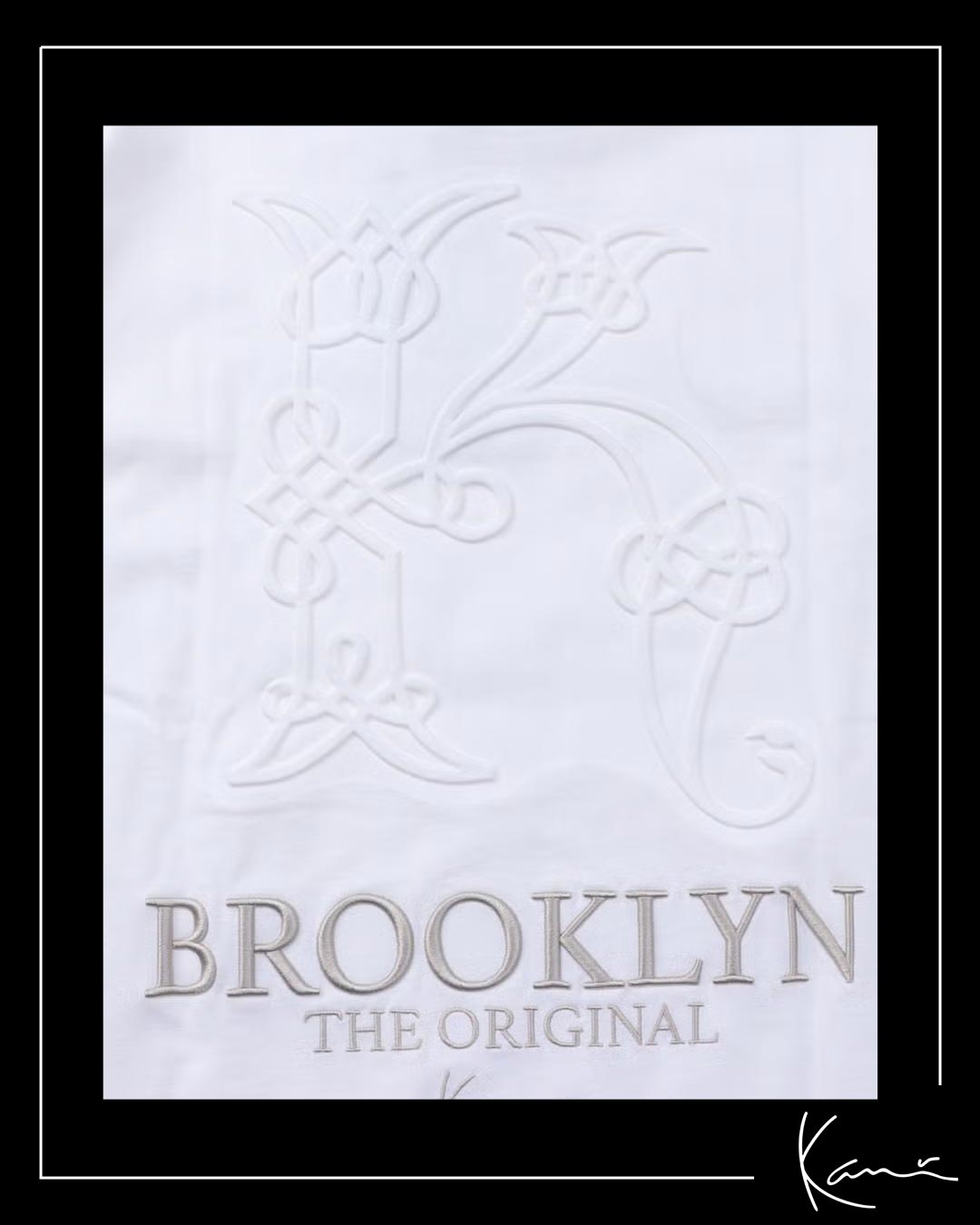 バック エンボス T