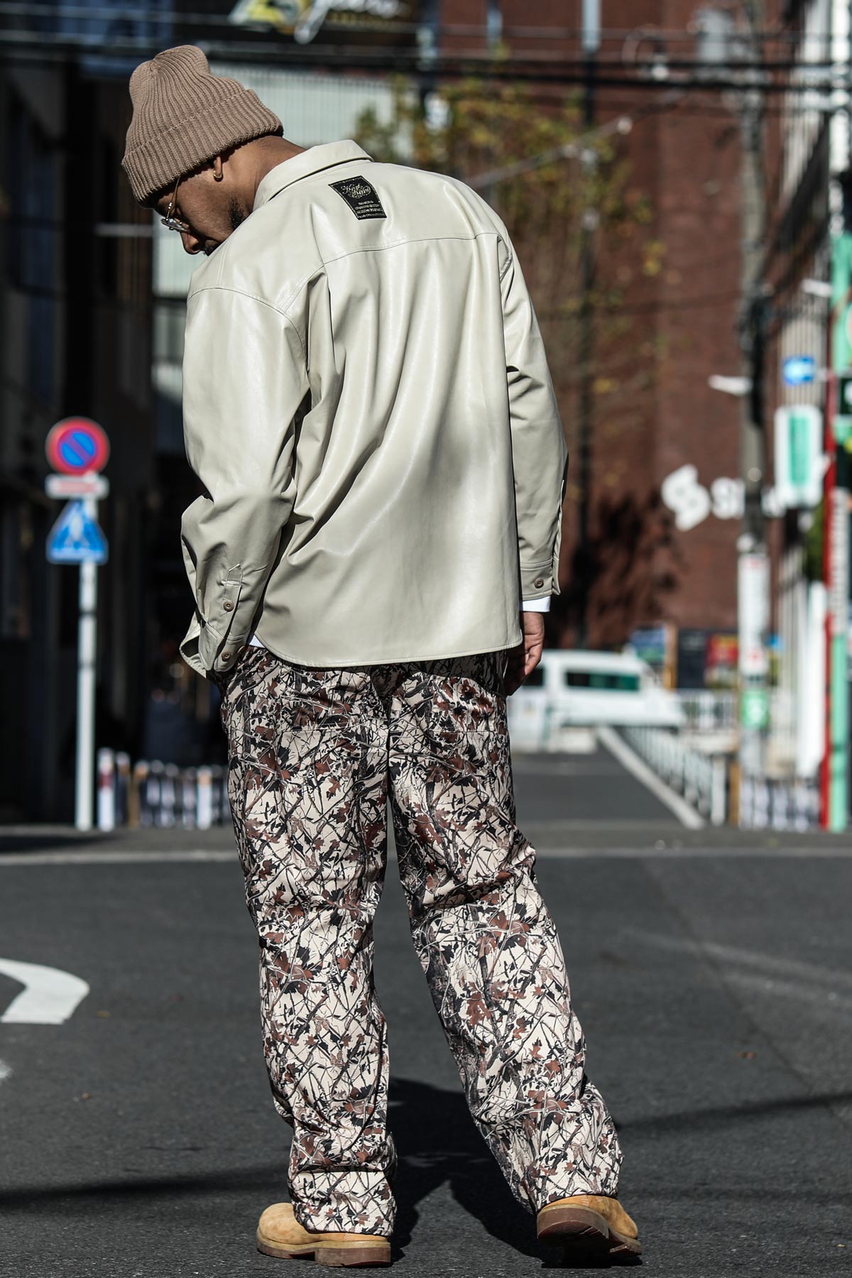 PU レザーシャツ