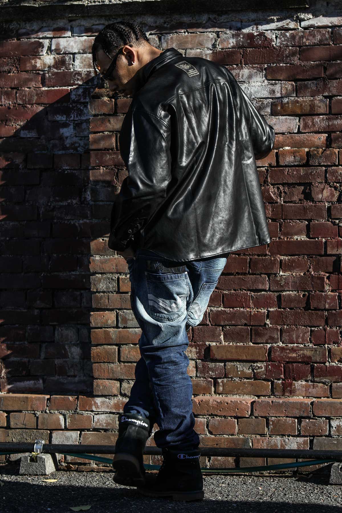 PU レザーシャツ