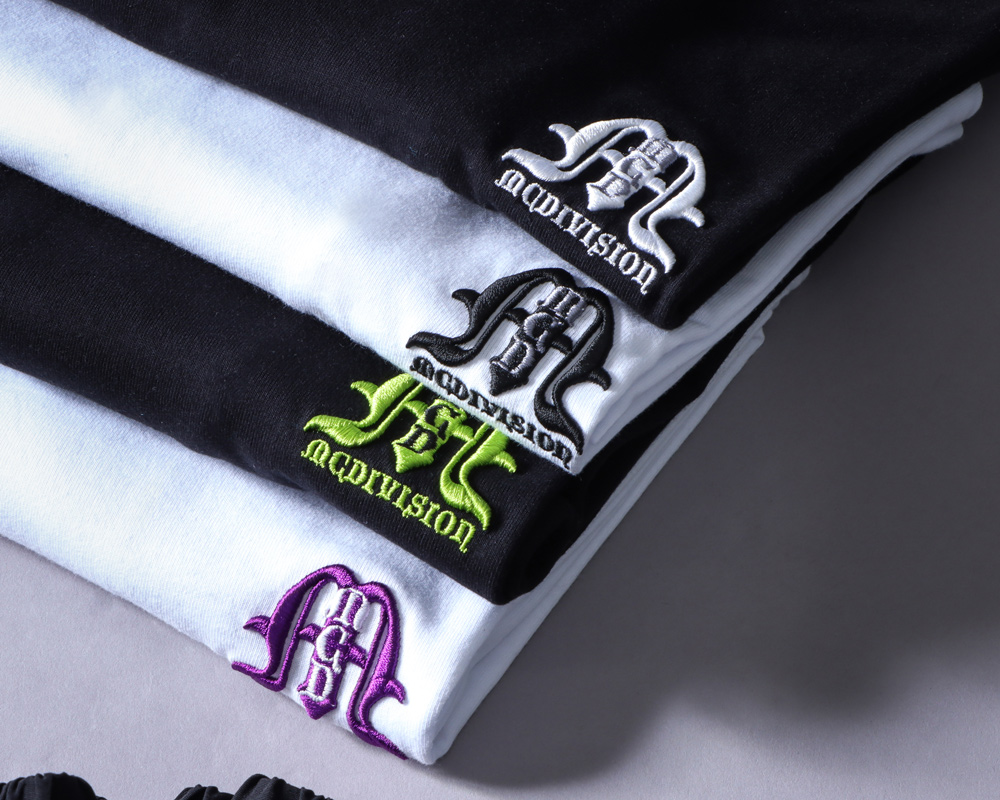 JAPAN加工 イニシャル 3D 刺繍 Tシャツバリエーション