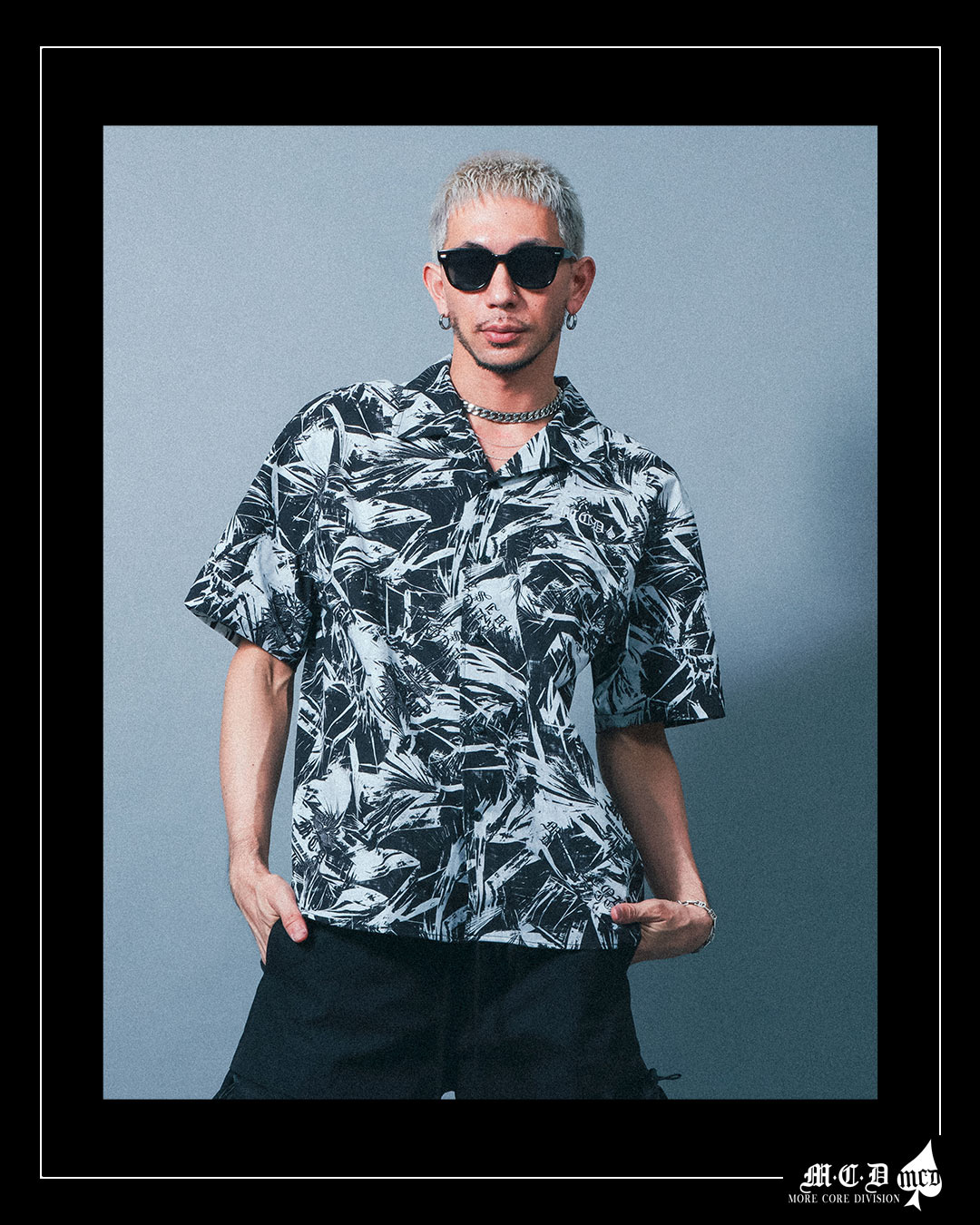 MEN IN BLACK ブラックコーデ
