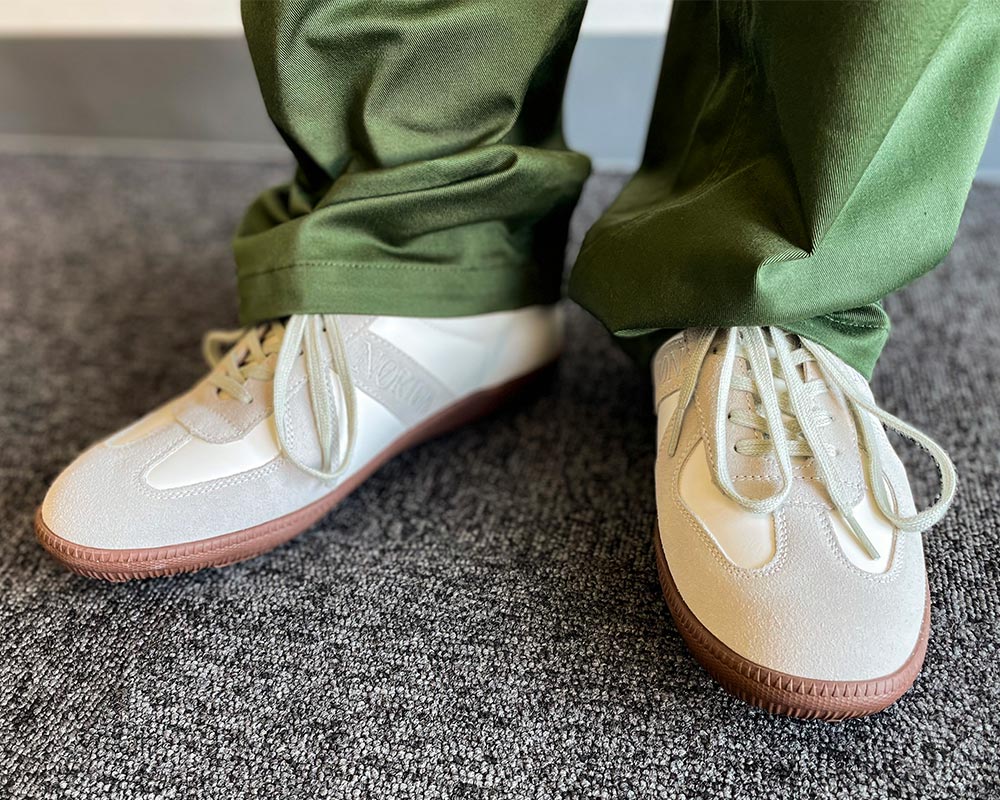 ジャーマントレーナースニーカーホワイト