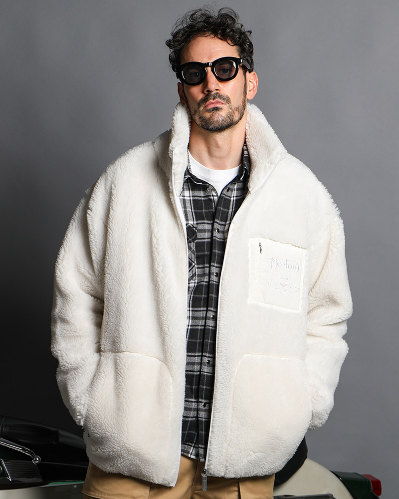 スタンドボア ジップパーカー