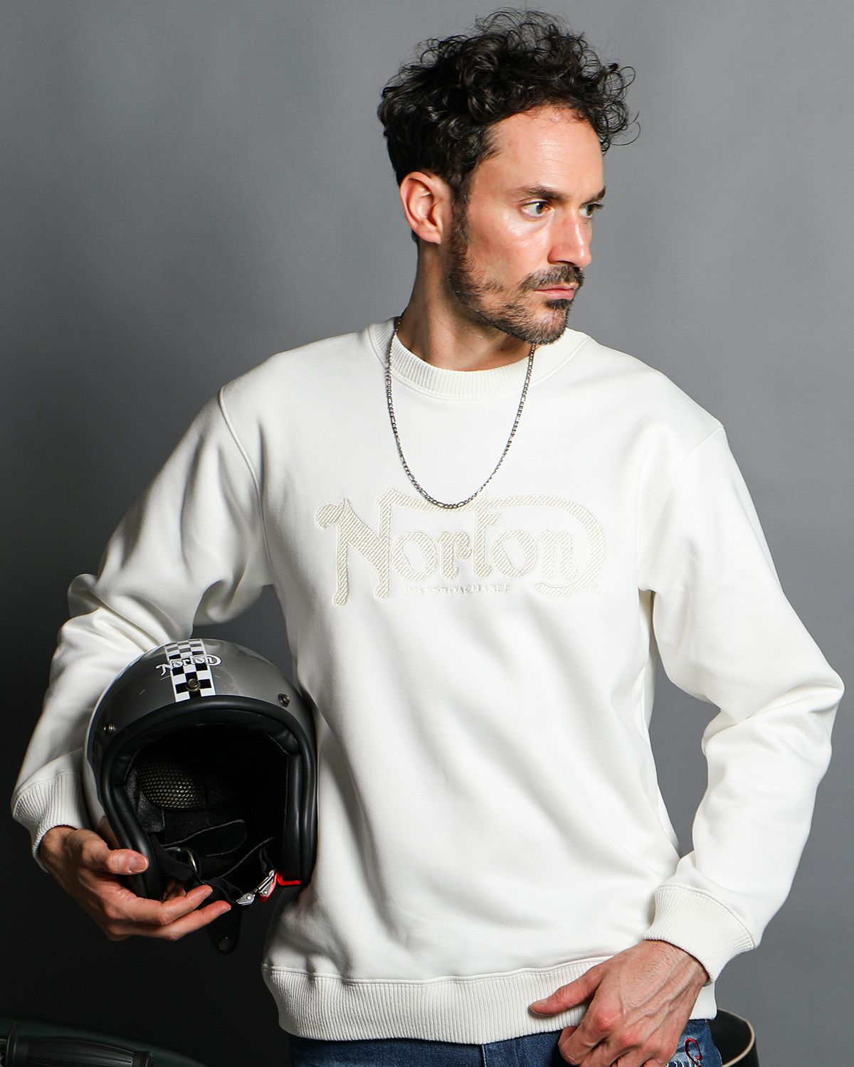 撥水 裏ボア モイストスウェード ラメ刺繍 トレーナー