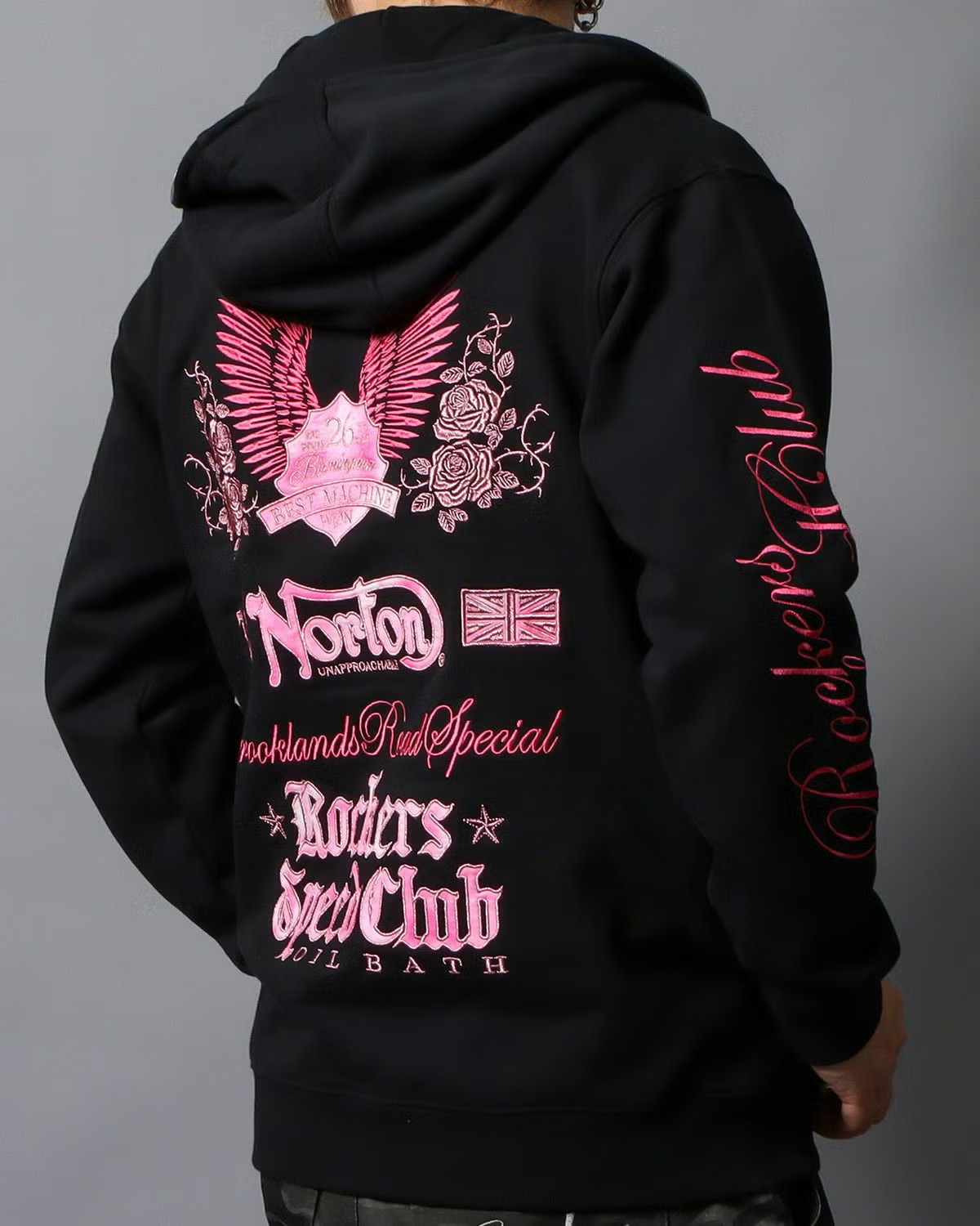 MAX ピンクメタル ZIPパーカー