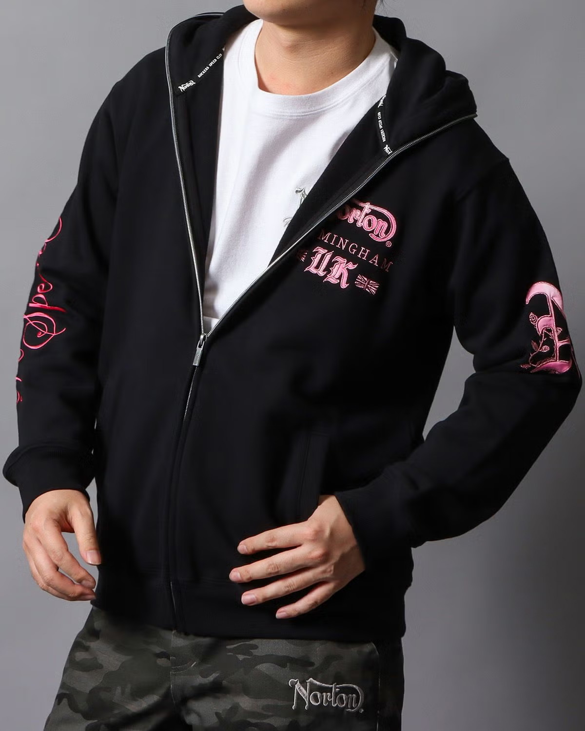 MAX ピンクメタル ZIPパーカー